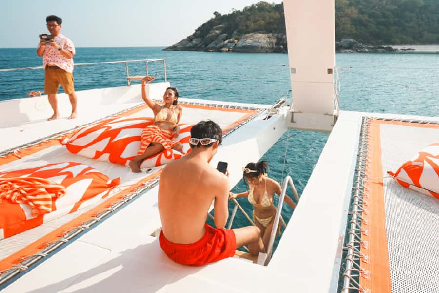 Pattaya: 3-Island Hopping Sunset Yacht & Buffet with Live DJ - Monkey Island / Koh Ped: the shortest stop, and why you should manage expectations
