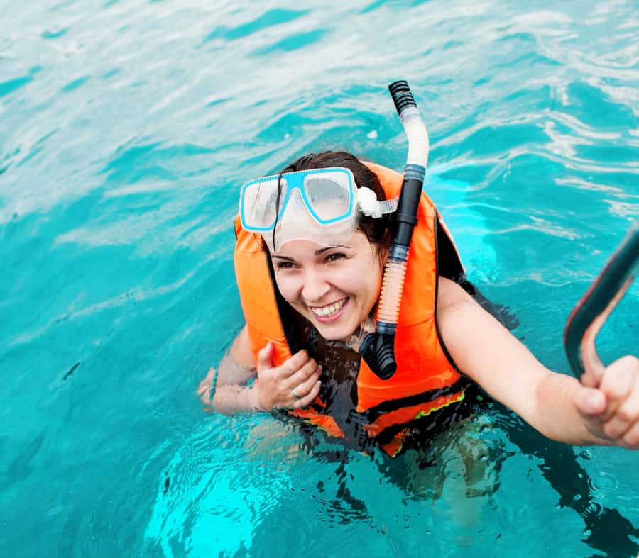 Pattaya: 3 Islands Boat Tour with Water Activities and Lunch - Parasailing Over Pattaya: Views and the 