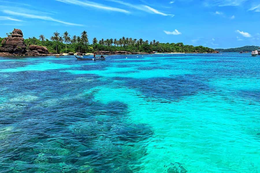 Phu Quoc : 3 Island Hopping and Snorkeling Day Trip - Lunch on the boat: what you actually get to eat