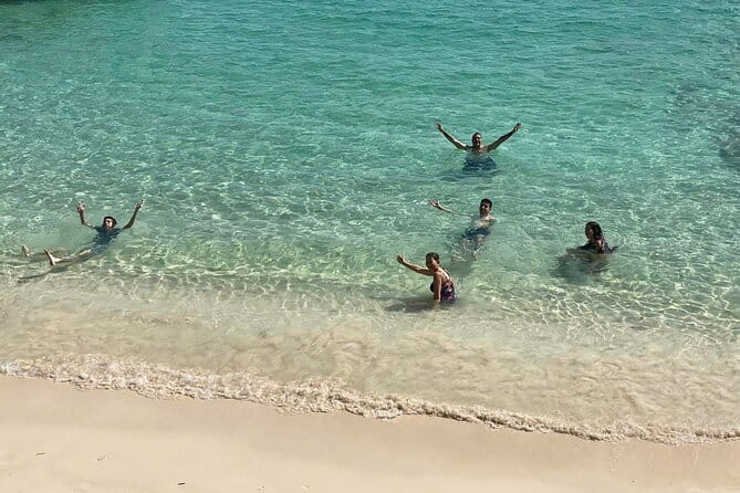 Phu Quoc: Snorkeling and Island Hopping By Speedboat with Lunch - Meeting point, pickup areas, and getting to the harbor smoothly