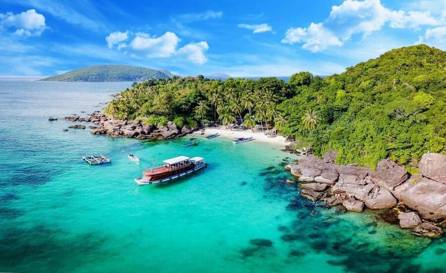 Phu Quoc Snorkeling Explore Three Islands by Boat Tour - First Water Stop Near Kim Quy (Golden Turtle) Island