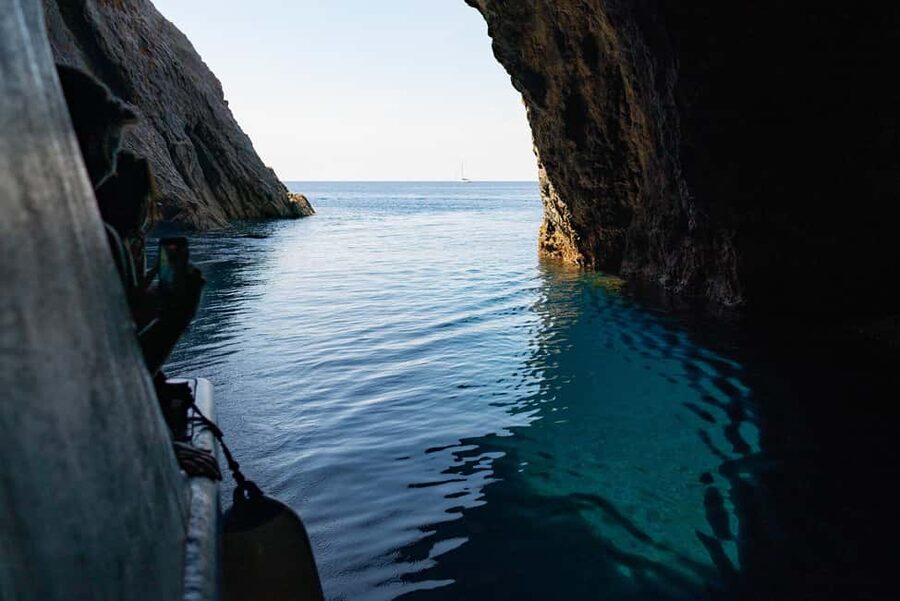 Ponza: Palmarola & Ponza Island Cruise with Swimming & Lunch - How long this cruise takes (and how to time your day)