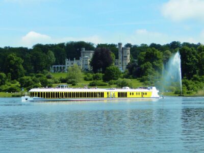 Potsdam by Boat: Island Cruise - The 4-hour route: Potsdam harbor, Caputh, Werder, and Glienicke Bridge