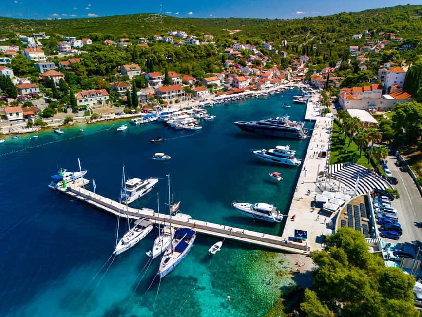 Private Speedboat Tour: Blue Lagoon & 3 Islands from Split - Split meeting point and how to start smoothly
