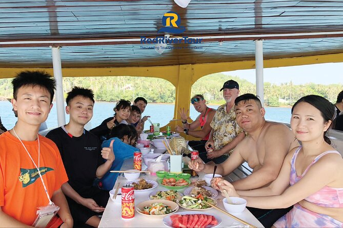 RED RIVER TOUR (Share group): DISCOVERY 3 ISLANDS BY BOAT - From your hotel to the port: why the 8:00am start matters