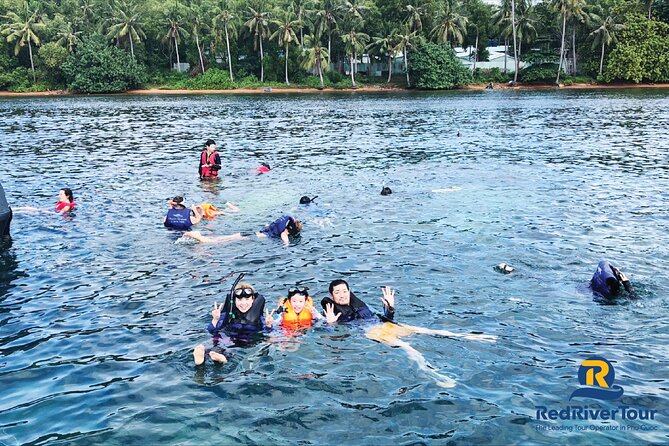 RED RIVER TOUR (Share group): DISCOVERY 3 ISLANDS BY BOAT - Recreational fishing before the big island stops