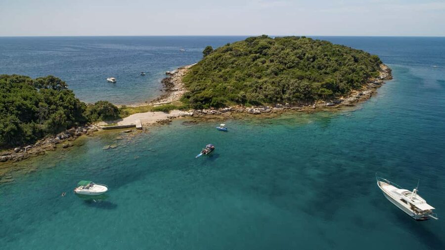 Rovinj: Luxury Island Hopping with Swimming & Snorkeling - Firagola (Figarola) for Shade, Drinks, and a Second Swim