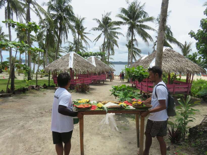 Siargao Island Hopping: Tri Island Tour - Shared and Private - Guyam Island: Hammocks, Palms, and Calm Beach Unwinding