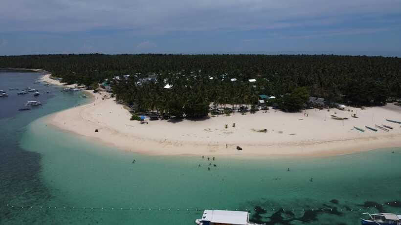 SIARGAO TRI-island DAKU/NAKED/GUYAM free drone/lunch - Island Stop 3: Daku Island for Lunch, Mermaid Tail, and Drone Clips
