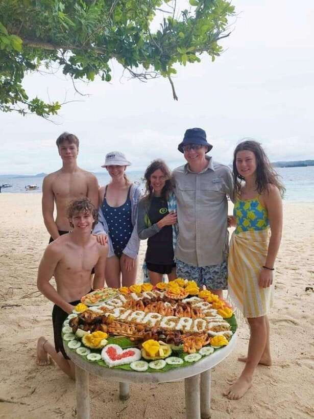 Siargao:Tri Island Hopping Naked Island, Daku, Guyam w/Lunch - Key points worth knowing
