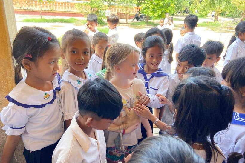 Silk Island Cruise and Tours with English Speaking Guide - Silk farm visit: the process you can actually see