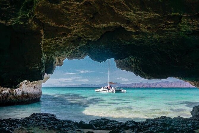 Snorkeling Catamaran Island Cruise - Meeting at 9:00 and getting settled quickly
