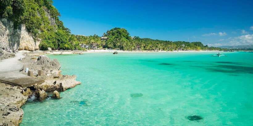 Soar & Explore: Boracay Parasailing + Island Hopping - Island Hopping Stops: How Amihan (December–May) Alters the Route