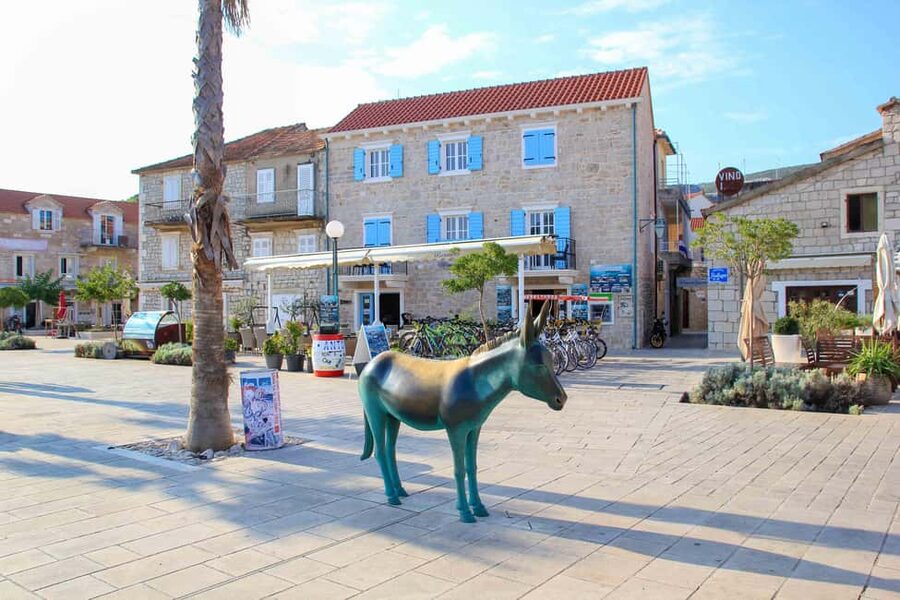 Speedboat to 3 islands: Hvar, Brač, Zečevo with watersports - Bol on Brač: stone streets, an old coastal feel, and a gentle start