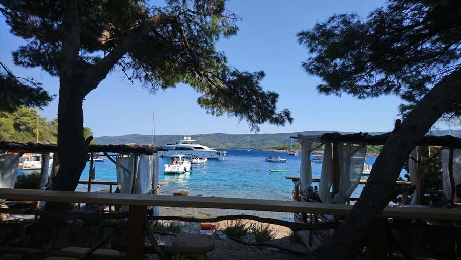 Speedboat to 3 islands: Hvar, Brač, Zečevo with watersports - Zečevo island: uninhabited calm, kayak time, and snorkel-friendly water