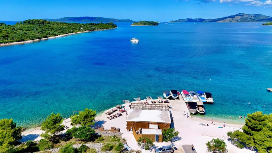 Split: Blue Lagoon & 3 Islands – Premium Speedboat Trip - A premium 5-hour speedboat rhythm from Split