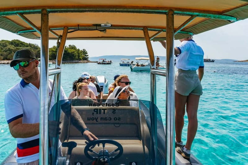 Split: Blue Lagoon & 3 Islands Speedboat Tour - The Shipwreck of Kontesa (Nečujam): Short Snorkel, Big View Chance