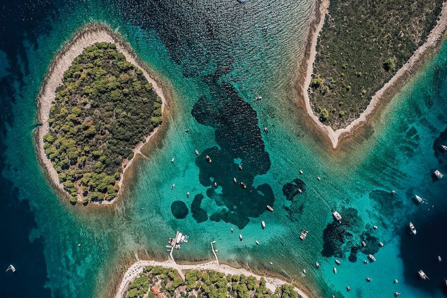 Split: Blue Lagoon and 3 Islands Speedboat Tour - A note on the guides: why the crew vibe matters