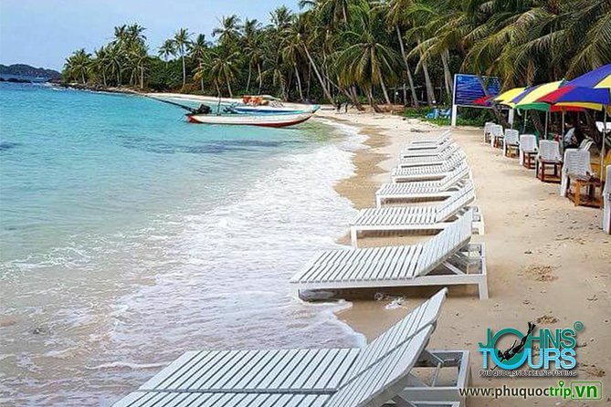 Trip 3 : 3 Islands by boat - Three-Island Boat Day Around Phu Quoc’s An Thoi Archipelago