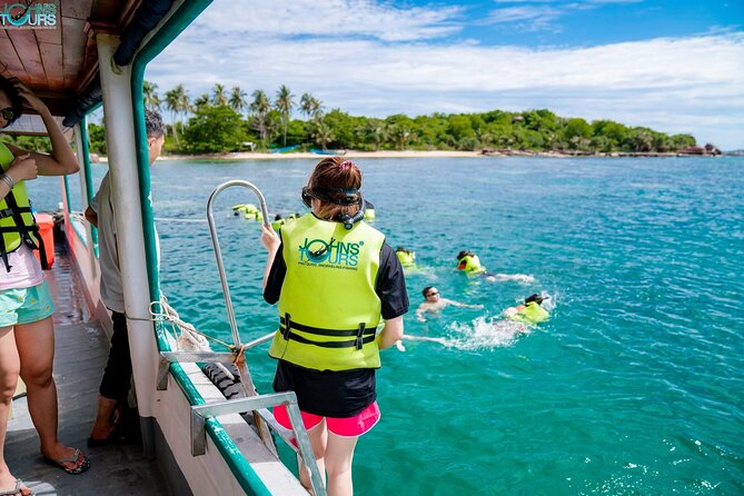 Trip 3 : 3 Islands by boat - Stop 2: Gam Ghi Island—Where the Coral Reef Snorkeling Makes the Trip Pay Off