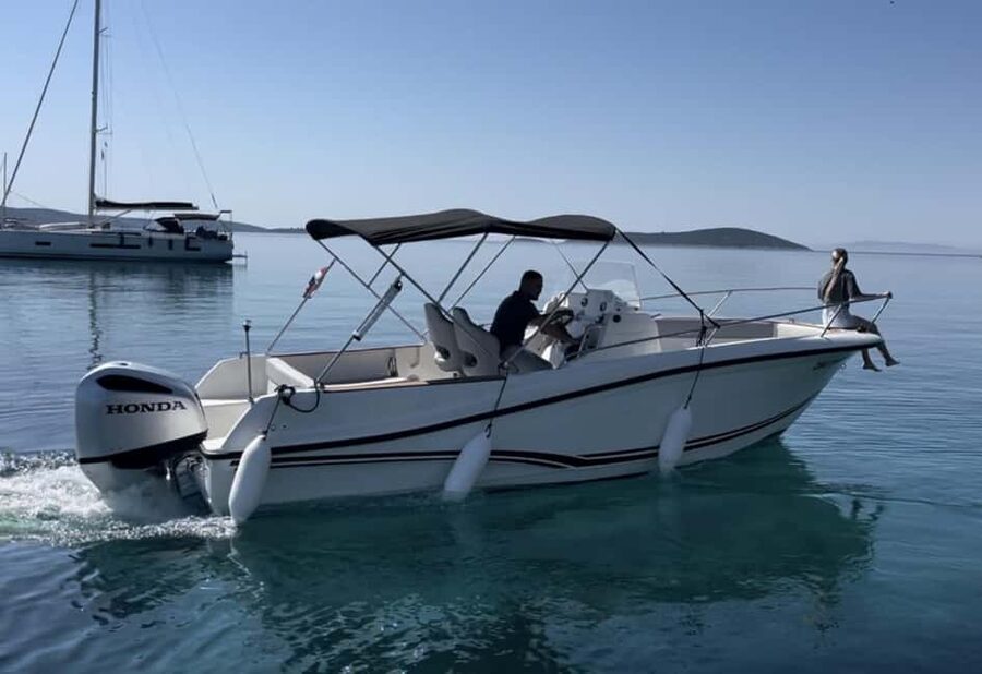 Trogir: Blue Lagoon and 3 Islands Speedboat Tour - Blue Lagoon stop: snorkeling gear, beach time, and bar breaks