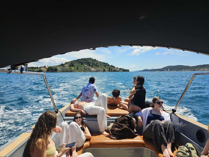 Zadar: 3 Islands Luxury Boat Tour with Aperol Spritz - Stop Two: Ugljan Break Time With Photos and Street Food