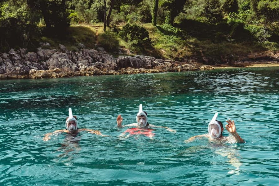 Zadar: 3 Islands Luxury Boat Tour with Aperol Spritz - Ošljak: a small inhabited island with a quiet pulse