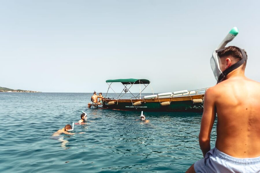 Zadar: 3 Islands Snorkeling Cruise with Prosecco - Snorkeling Reality Check: Clear Water, Gear That Helps, Fish That Vary