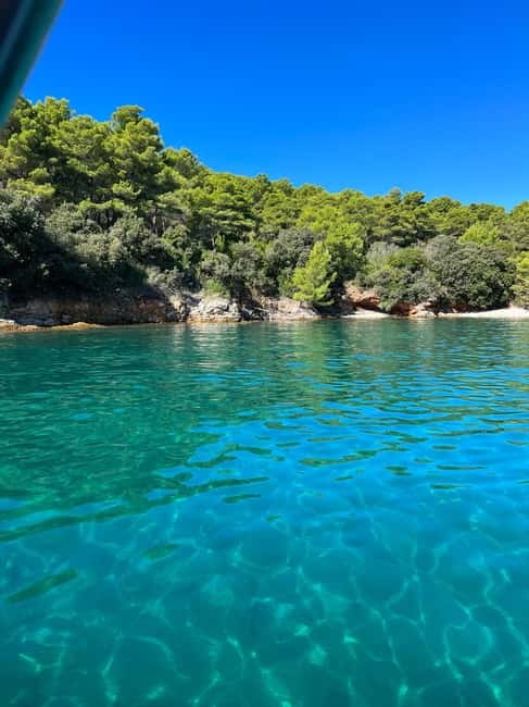 Zadar: 3 Islands SpeedBoat Tour with Snorkeling and Drinks - Stop 1: swimming and snorkeling in a secluded Adriatic bay