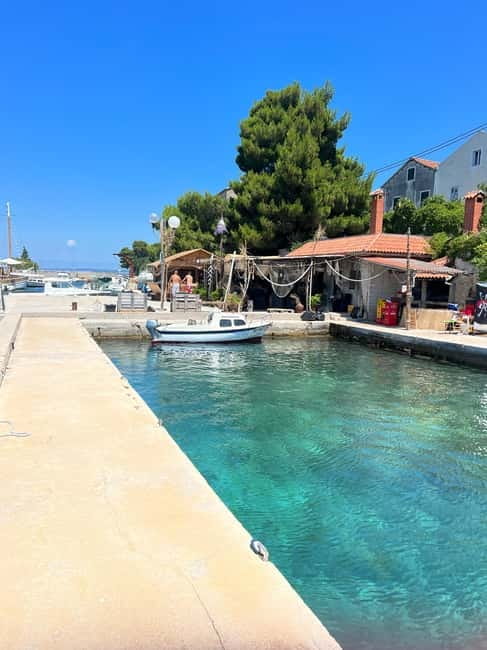 Zadar: 3 Islands SpeedBoat Tour with Snorkeling and Drinks - Stop 2: Ošljak Island walk—small, lived-in, and made for slow looking