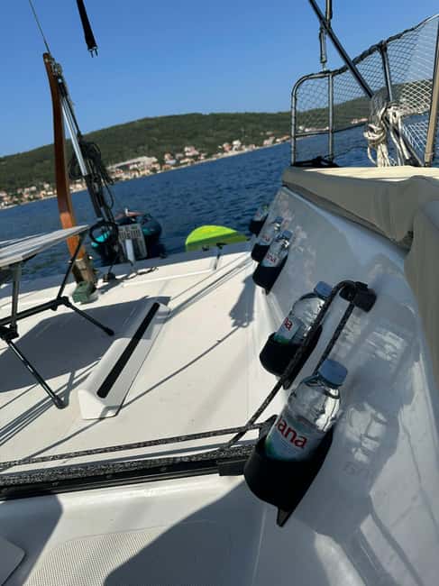 Zadar: Island cruise with drinks, snorkeling and kayaking - The quick sightseeing cruise between stops