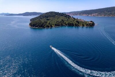 ✪ Zadar: Speedboat Tour to 3 Islands with Refreshing Drinks - Where You Meet (and How to Find It Fast)