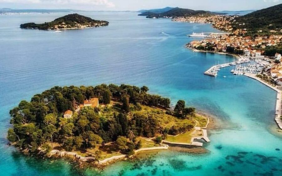 Zadar: Three Islands Private Boat Tour - Drinks and the anchovies-in-olive-oil payoff