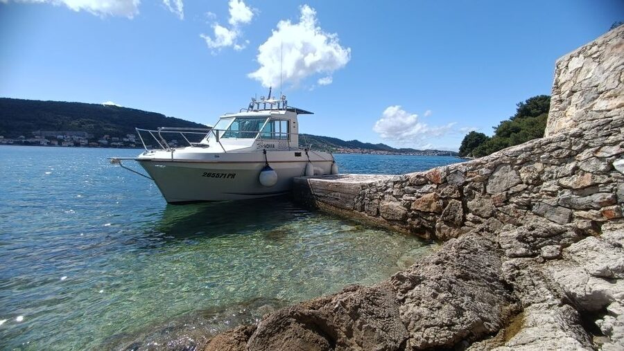 Zadar: Three Islands Private Boat Tour - Practical tips: what to bring and how to enjoy the swim stops