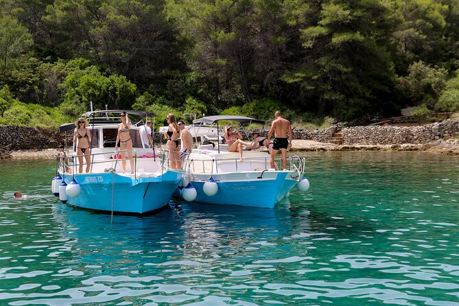 Zadar : Traditional Boat Half Day Island Hopping - On board basics: comfort, size, and the crew vibe